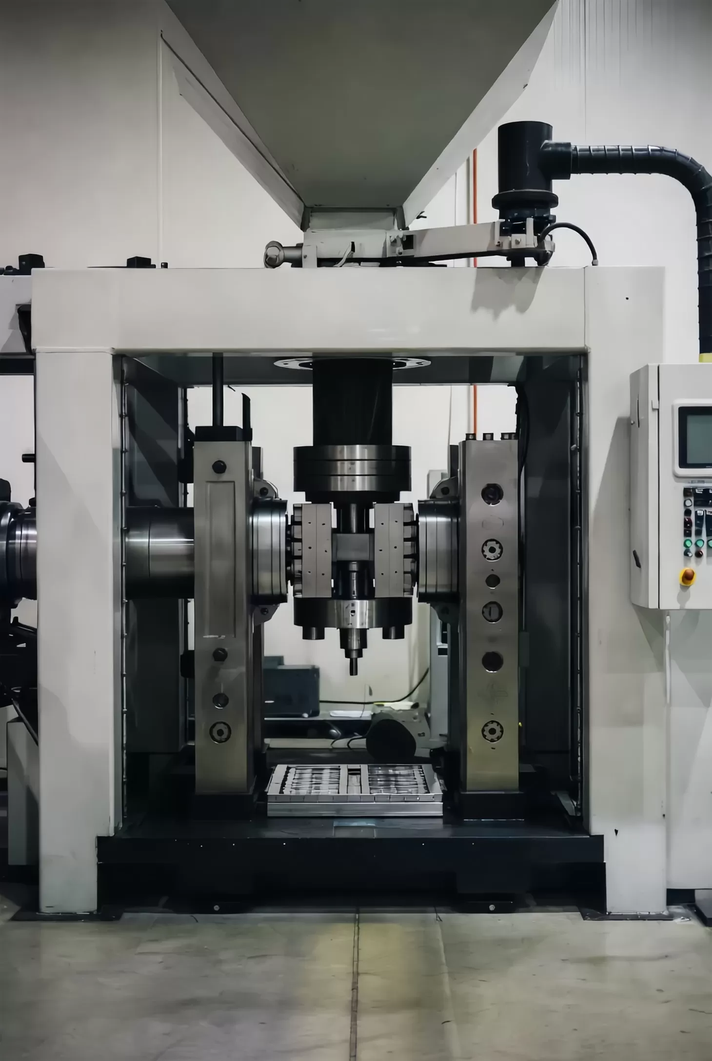 Vertical Vs Horizontal Injection Molding for Plastic Components Vertical Vs Horizontal Injection Molding for Plastic Components