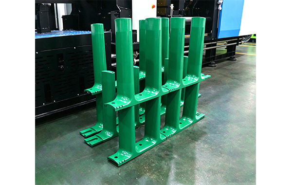 tup-injection-molding-machines-empower-urban01.jpg