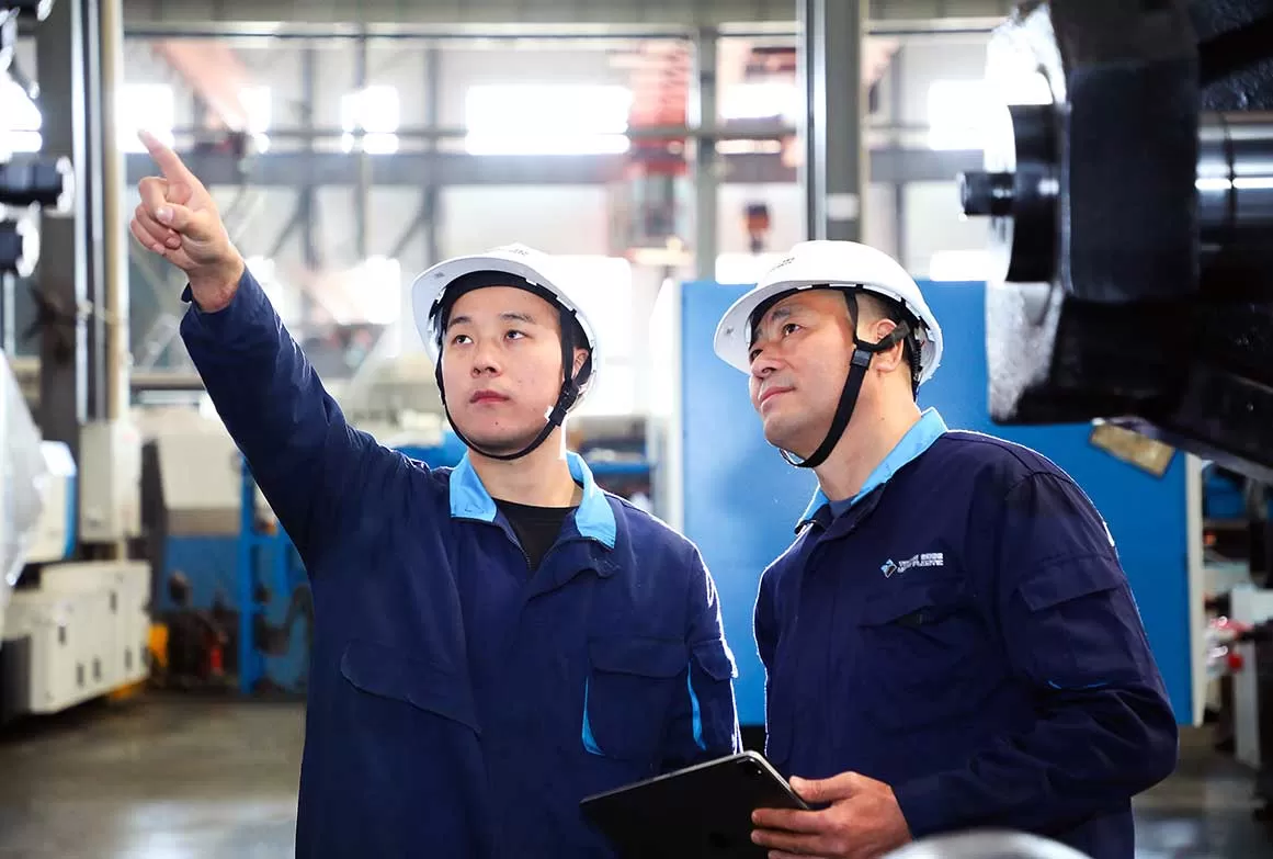 Employee Profile of Injection Molding Machines