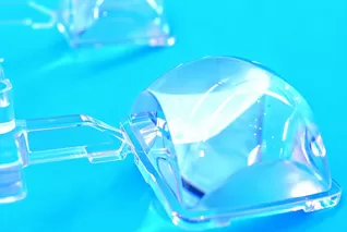 Thick-walled Lens